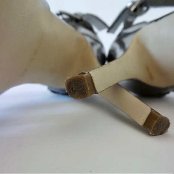 Guess by Marciano (Leather) - Picture 12 of 12